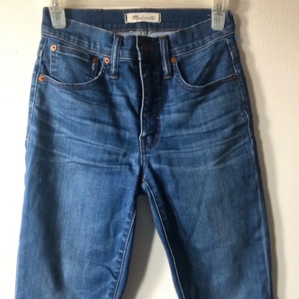 ❤️Madewell Jeans Cali Demi Boot Raw asymmetrical Hem medium wash size 24